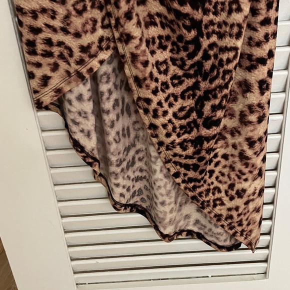 Leopard Print Sleeveless Dress - Picture 4 of 6